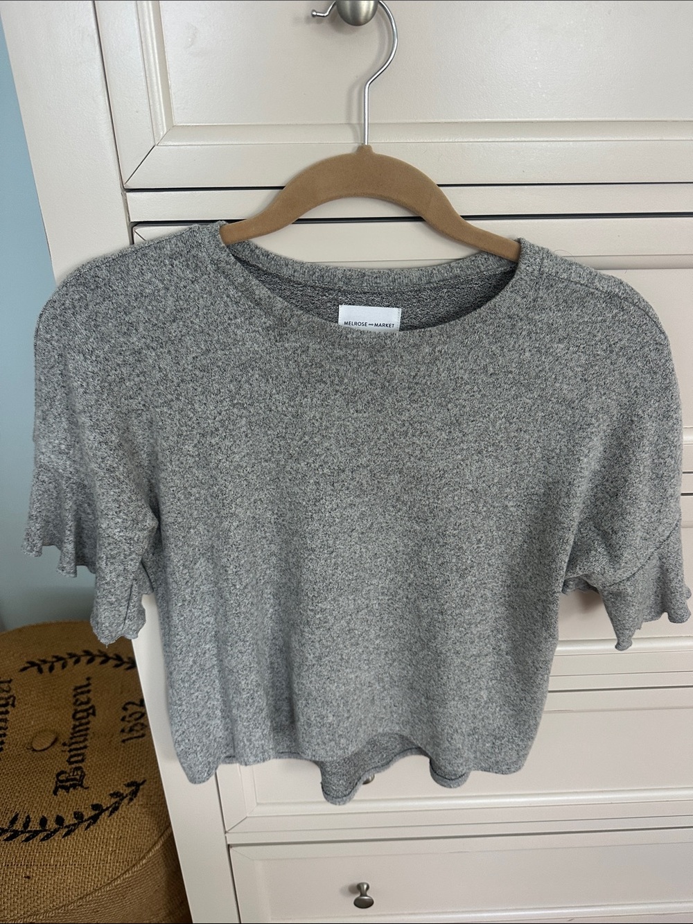 Like new Melrose and Market Gray Short Sleeve Crewneck Tee